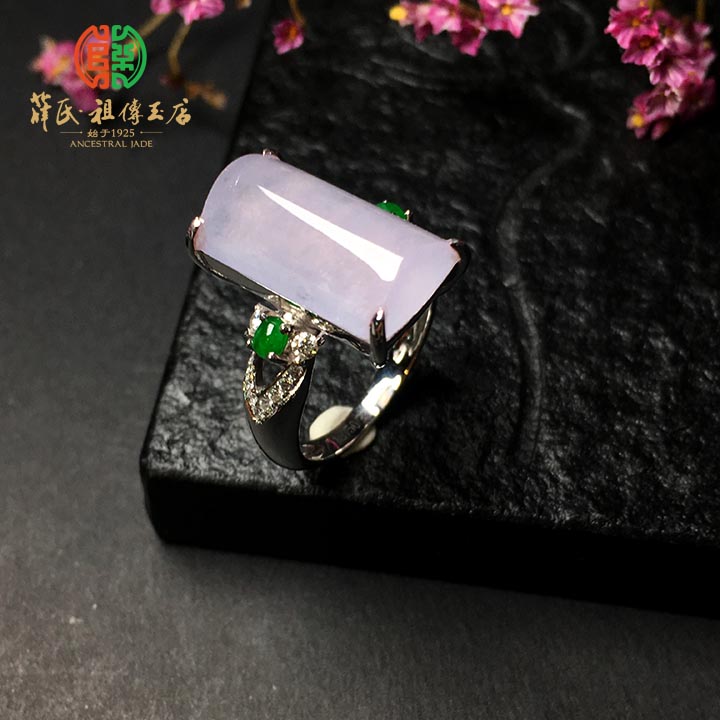 冰种淡紫翡翠戒指